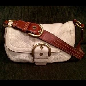 💥💥GREAT SHAPE!! COACH PURSE!! ***BEST DEAL!